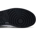 air_jordan_1_mid_patent__black_gold__852542_007_0_85579-2.jpeg