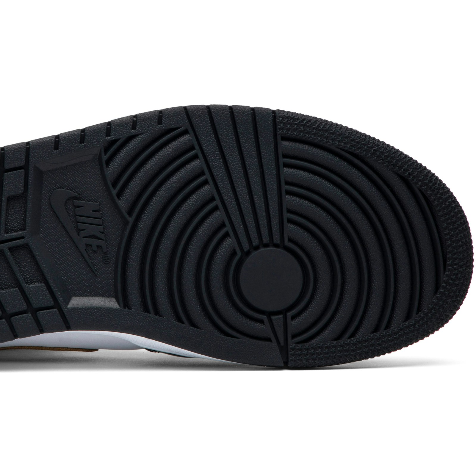 air_jordan_1_mid_patent__black_gold__852542_007_4_85579.jpeg