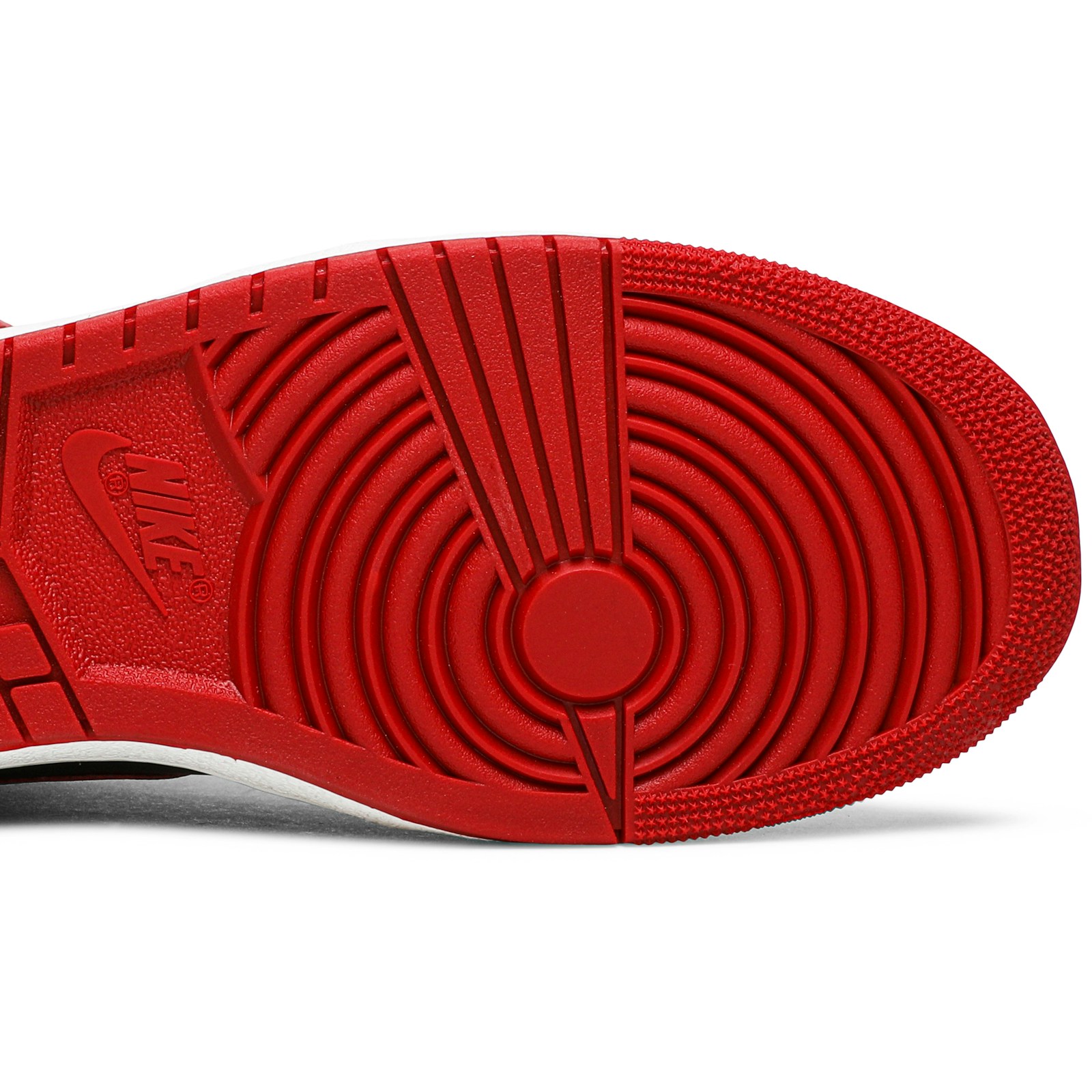 air_jordan_1_retro_high__85__varsity_red__bq4422_6_4_40568.jpeg