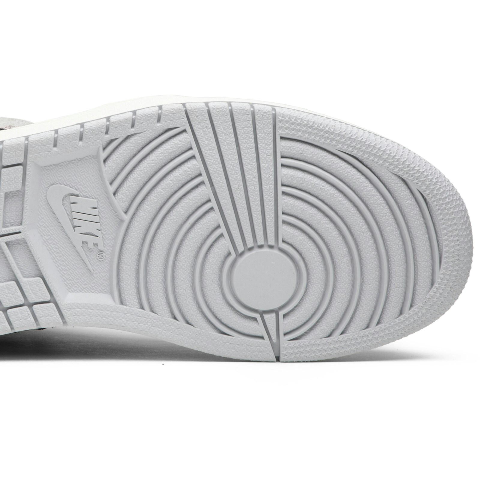 air_jordan_1_retro_high_og__neutral_grey__555088_0_4_779.jpeg