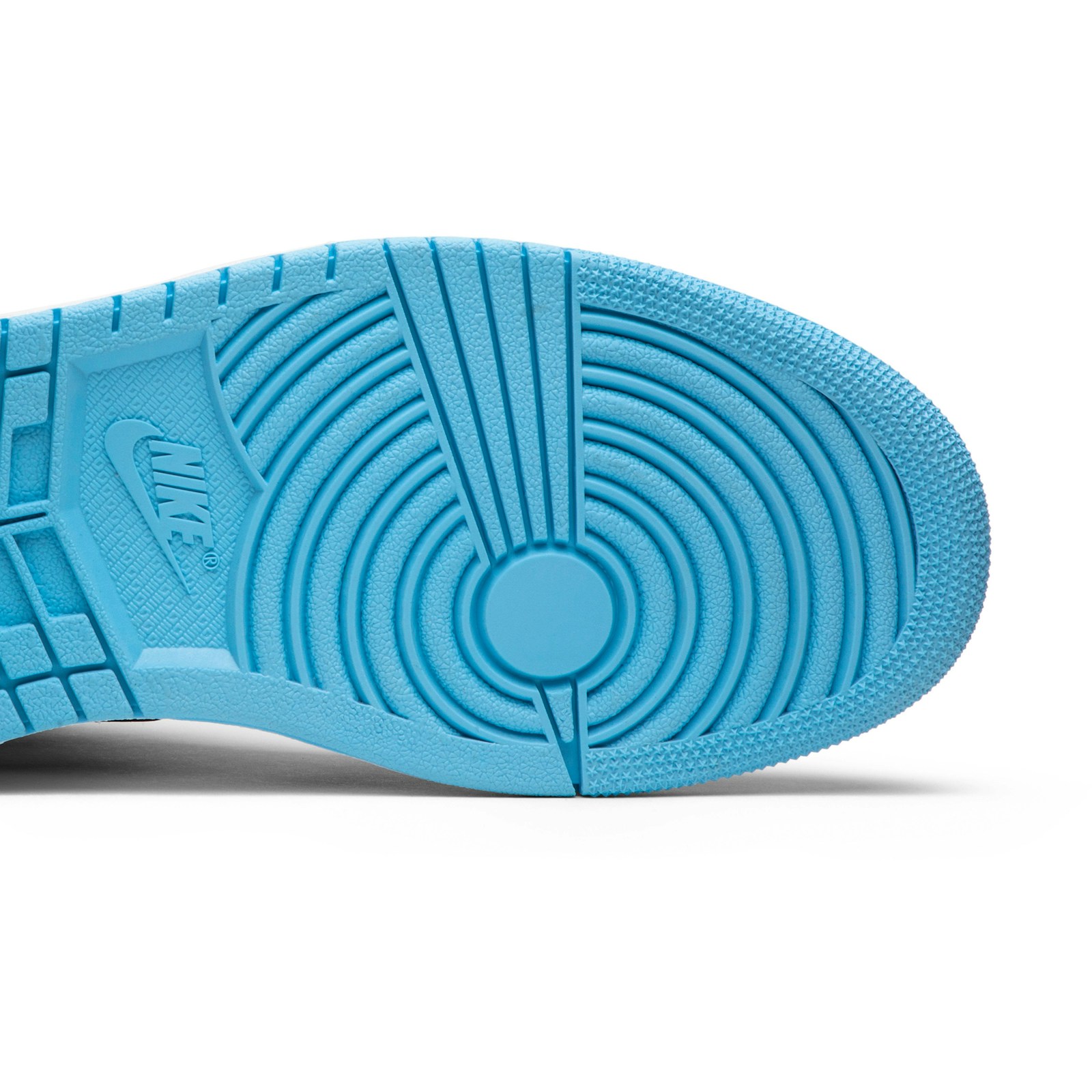 women__air_jordan_1_retro_high_og__blue_chill__cd_4_48130.jpeg