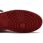 air_jordan_1_retro_high_og__bloodline__555088_062_0_77035.jpeg